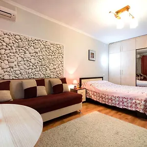 Nadezhda On Abay Avenue 59 Алматы